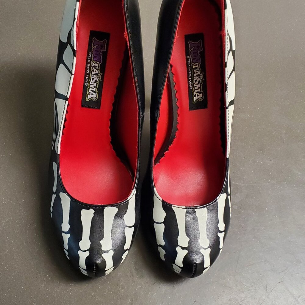 Heels - Picture 2 of 2